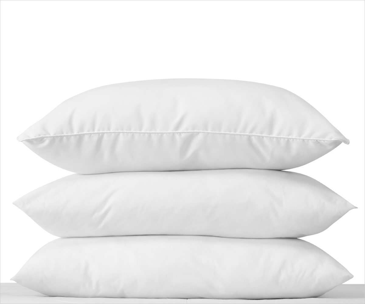 https://www.aghsupply.com/wp-content/uploads/2022/12/standard-pillows.jpg